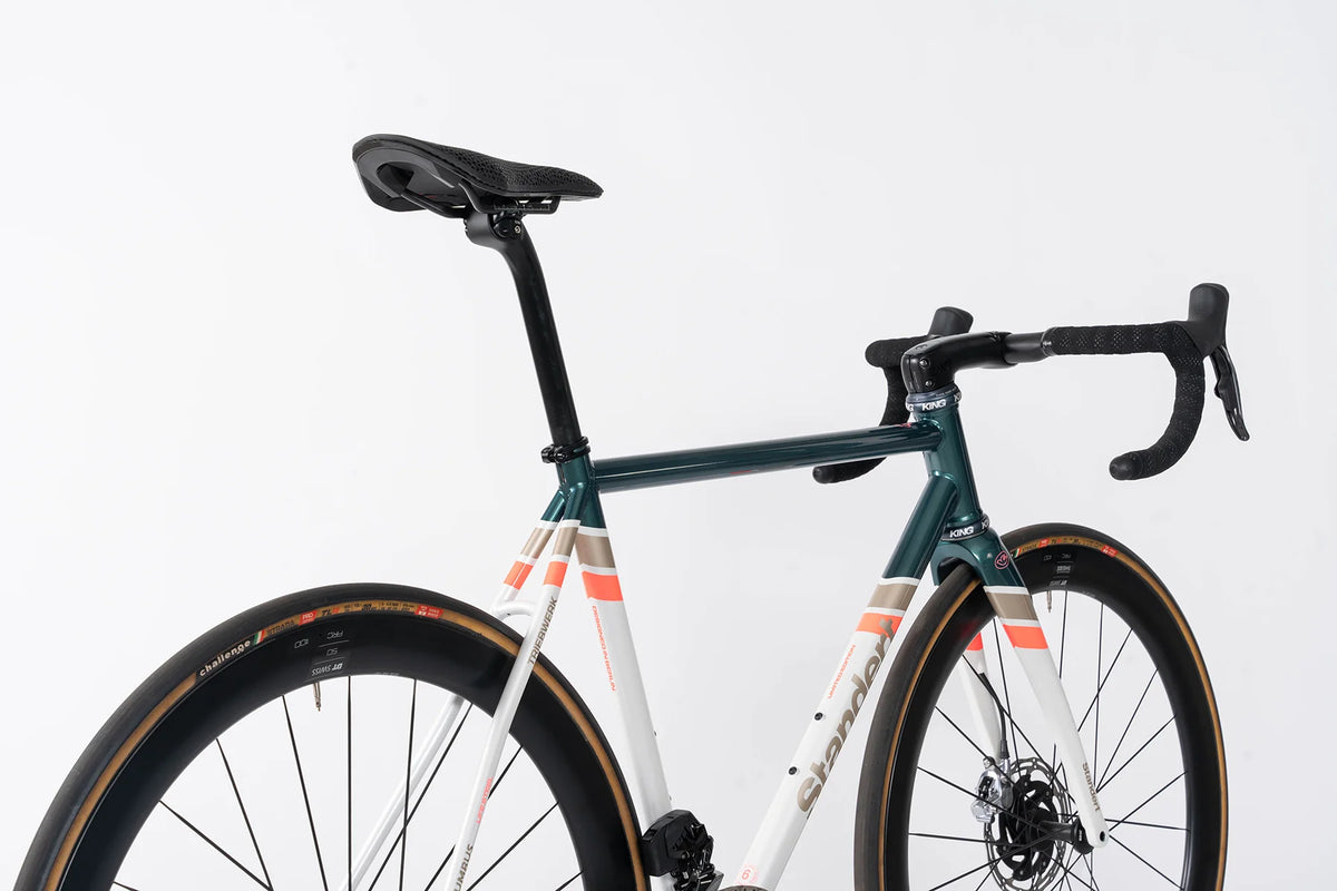 Standert Bikes Demo Triebwerk LTD VI SRAM Red