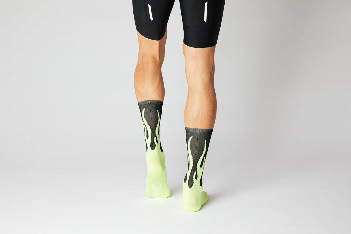FINGERSCROSSED SOCKS | #11_08 FLAMES - BLACK / NEON - Standert Bicycles