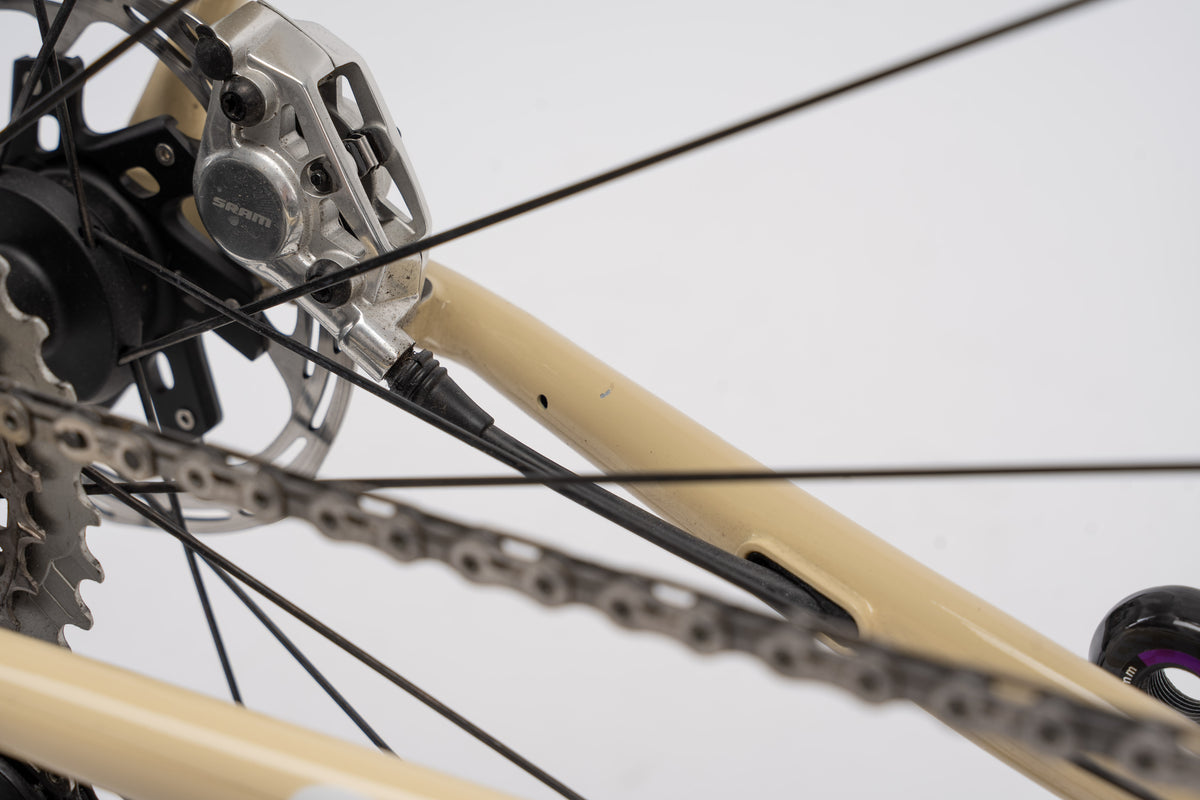 Demo | Pfadfinder LTD V | SRAM Red AXS | ENVE x Chris King | 54