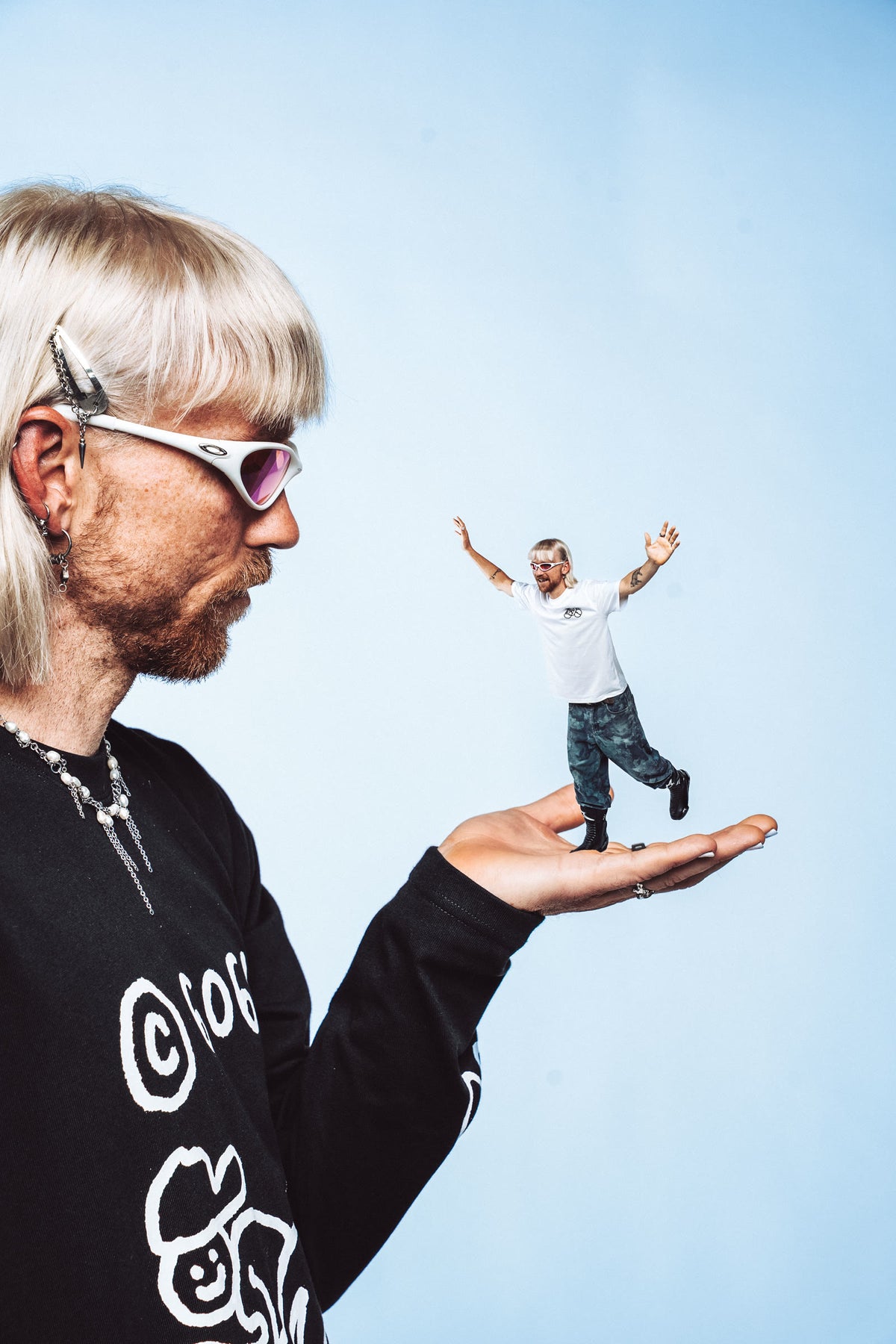 Standert x Stefan Marx campaign shot 5