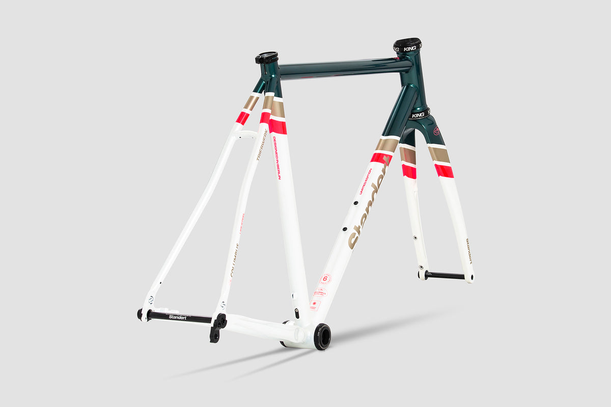 Triebwerk | Frameset | White Lotus