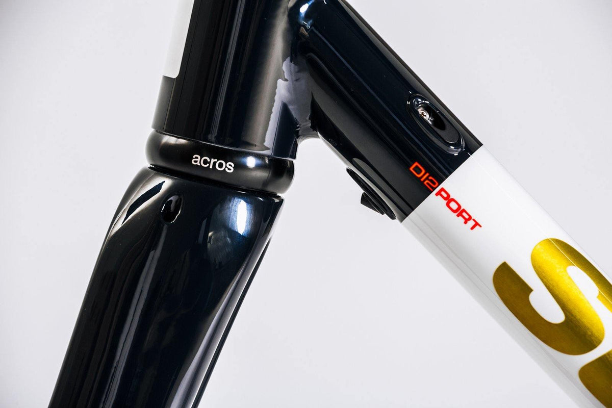 Inlays and Cable Stops | Kreissäge Disc | Di2 11s & EPS - Standert Bicycles