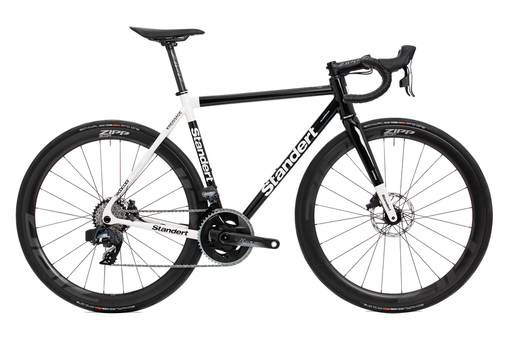 Kreissäge Yin Black Road Bike Made for Racing