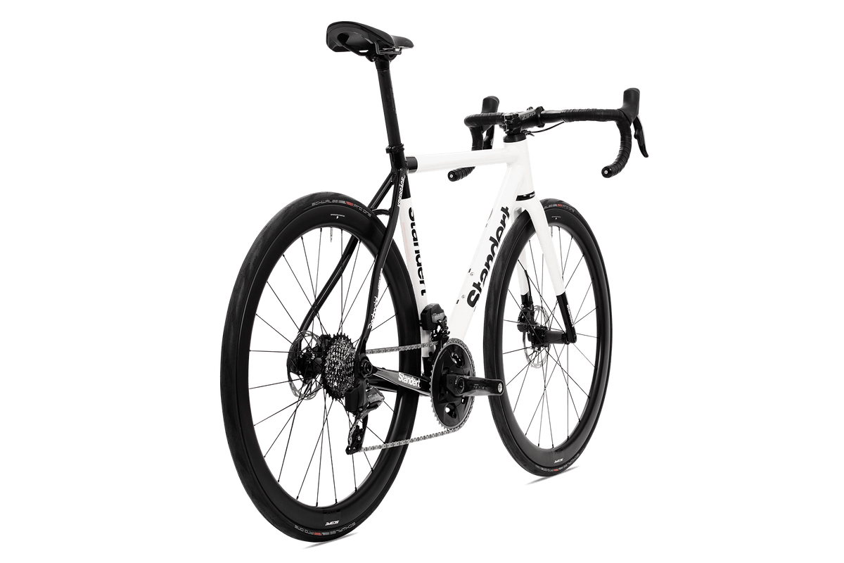 Standert Kreissäge Yang White Road Bike with Scope S4 Wheels