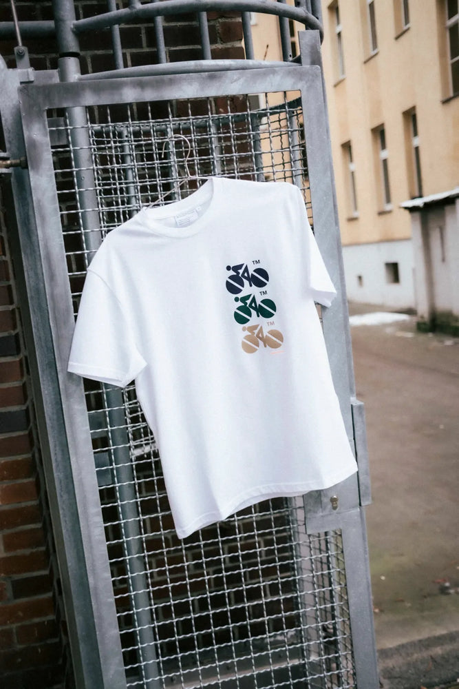 T-Shirt Standert Premium Legacy Logo White