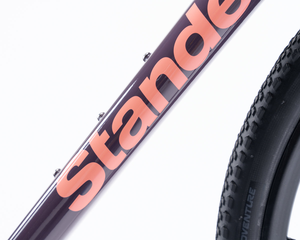 Kieswerk | SRAM Apex Eagle | DT Swiss GR LN | Plump Plum