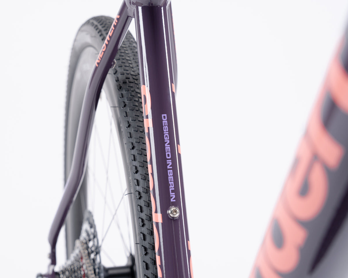 Kieswerk | SRAM Rival AXS XPLR | DT Swiss GRC 1600 | Plump Plum