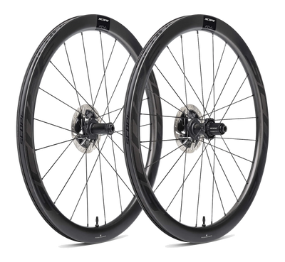 Standert Bikes scope r4.a wide carbon wheels