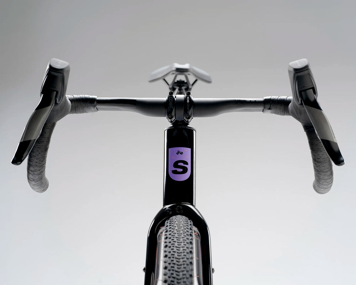 Kieswerk | SRAM Apex AXS XPLR | Fulcrum Lite ER | Black Star