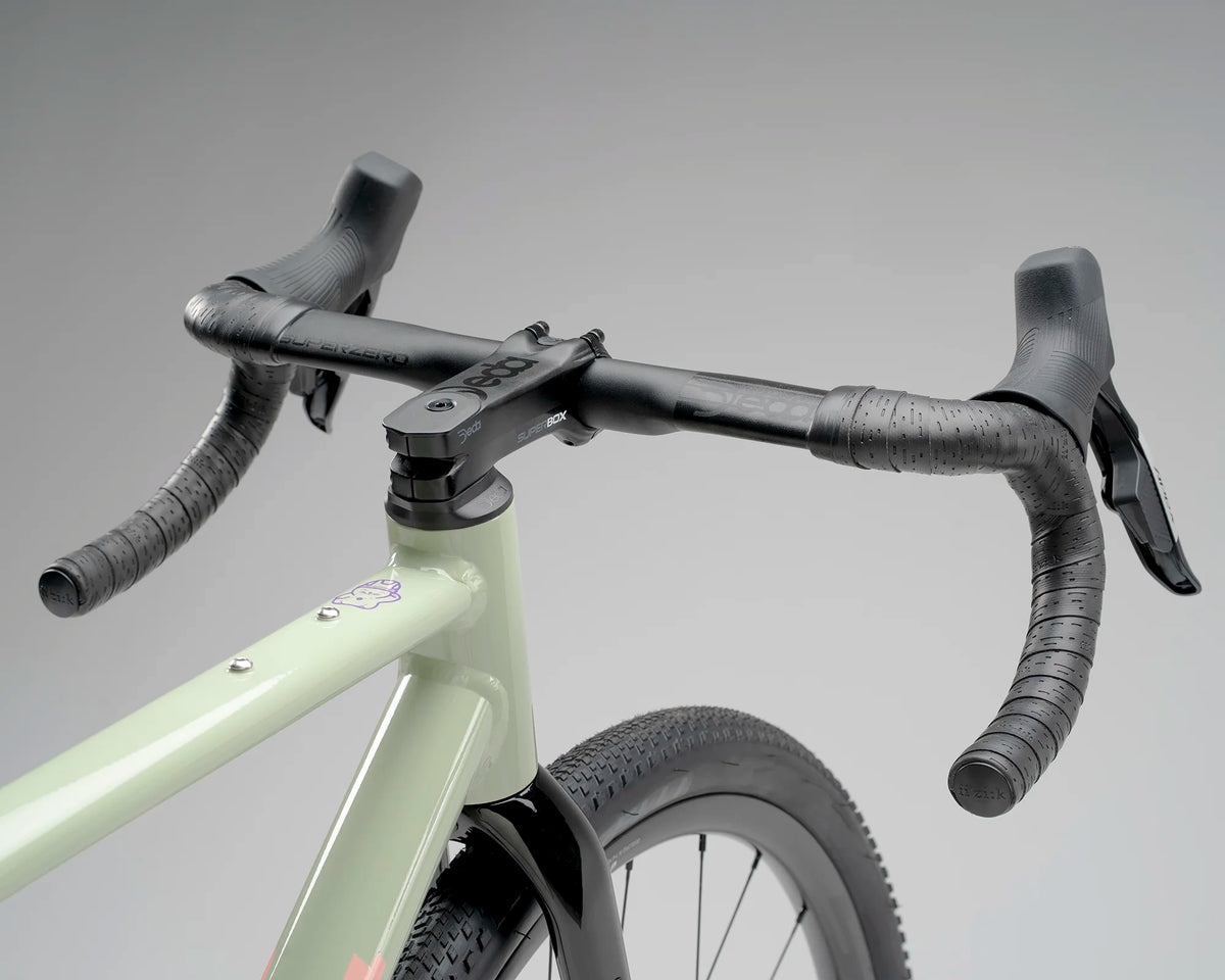 Demo | Kieswerk | SRAM Apex AXS XPLR | Scope R2.0 carbon | Green Thumb 54