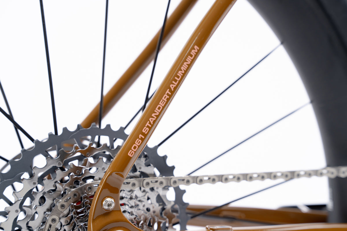 Kieswerk | SRAM Rival AXS XPLR | DT Swiss GRC 1600 | Brown Sugar